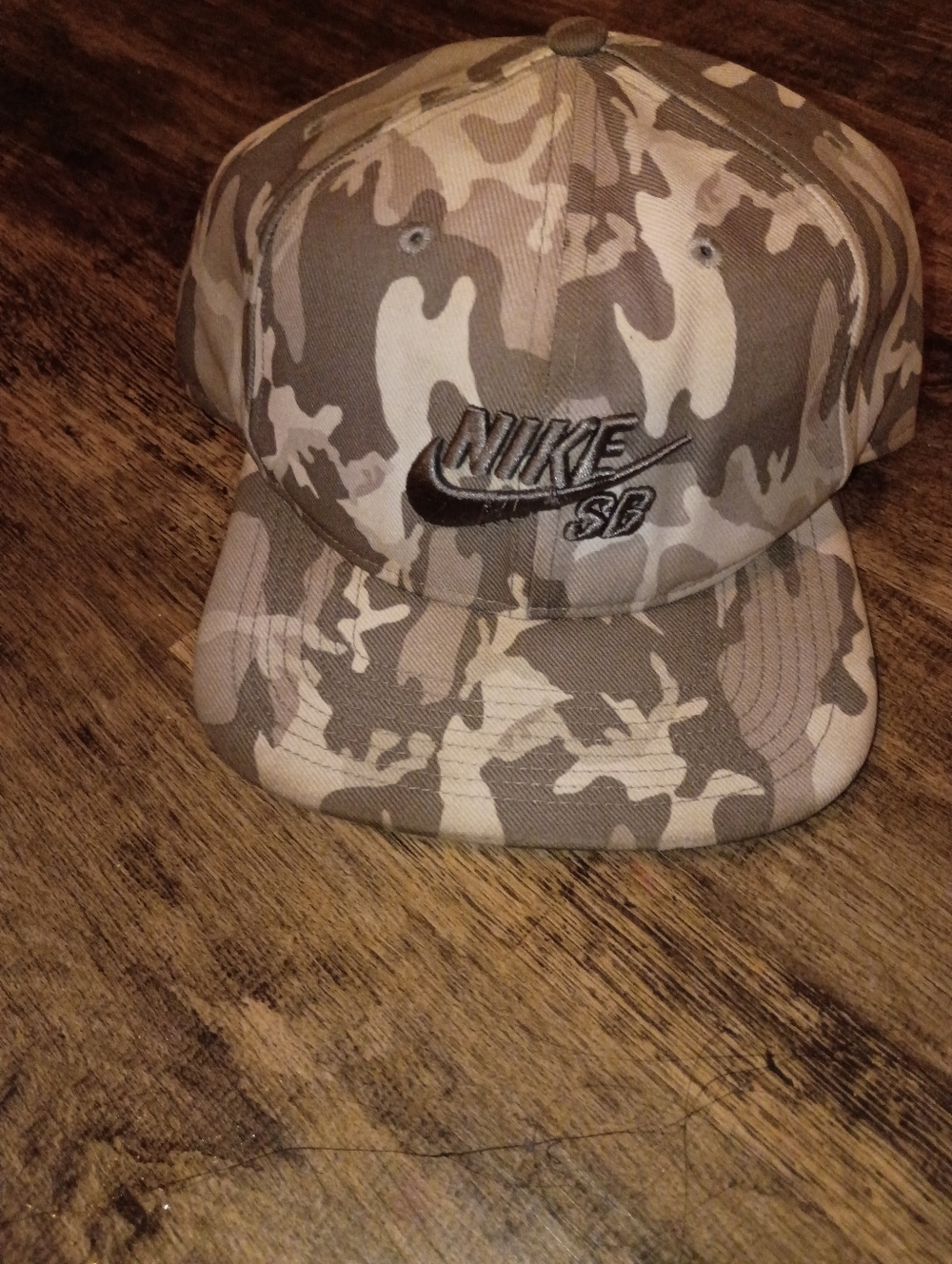 Nike SB White And Grey Camo Snapback Hat